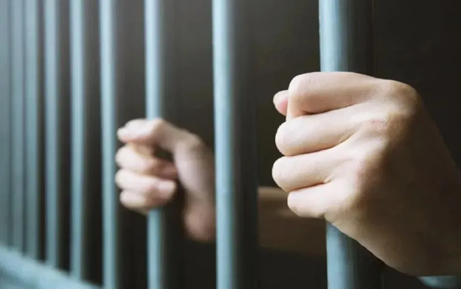 साधना शर्मा हत्याकांड: गैंगस्टर की आरोपी शिक्षिका ने किया सरेंडर, कोर्ट ने भेजा बदायूं जेल