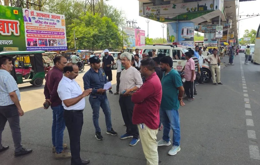 Bareilly News: सेटेलाइट बस अड्डे के पास 16 डग्गामार वाहनों के चालान, तीन सीज