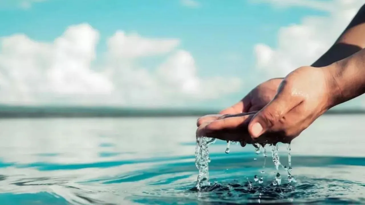 Kanpur: 25 हजार लोगों के घर आज भी नहीं पहुंचा नल; गंगा के किनारे बसे एक दर्जन मोहल्लों में पानी की दिक्कत 