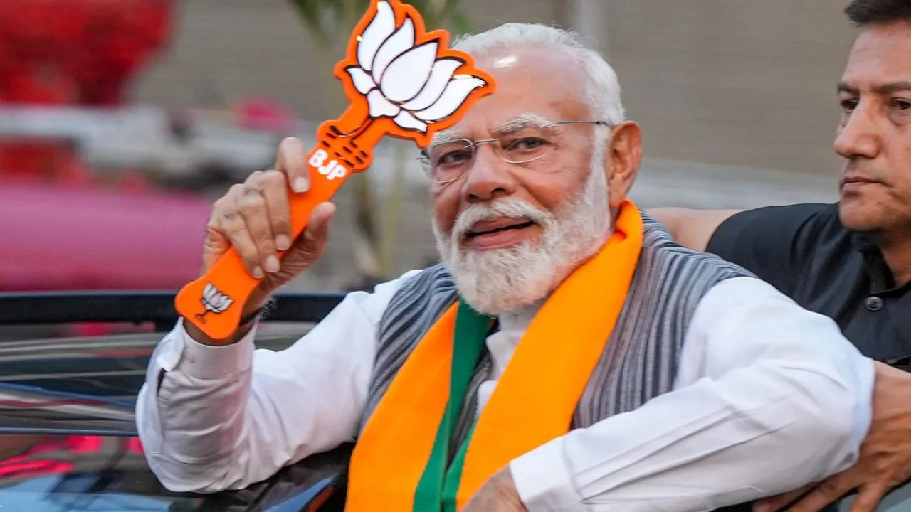 PM Modi Road Show: कानपुर में ‘नमो उत्सव’ से माहौल बना गए पीएम मोदी; जगा गए लोकसभा चुनाव के लिए उत्साह 