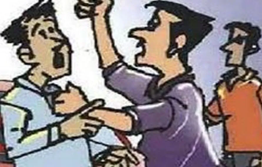 पीलीभीत: बुलेट पर सवार बदमाशों ने लूटी जूता व्यापारी की बाइक, विरोध करने पर पीटा...छानबीन में जुटी पुलिस