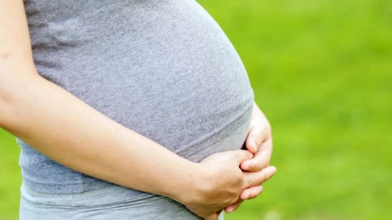 कानपुर में महिला उसे बच्चा समझकर पेट में पालती रही...फिर पता चली यह सच्चाई, जानकर लोग हुए हैरान