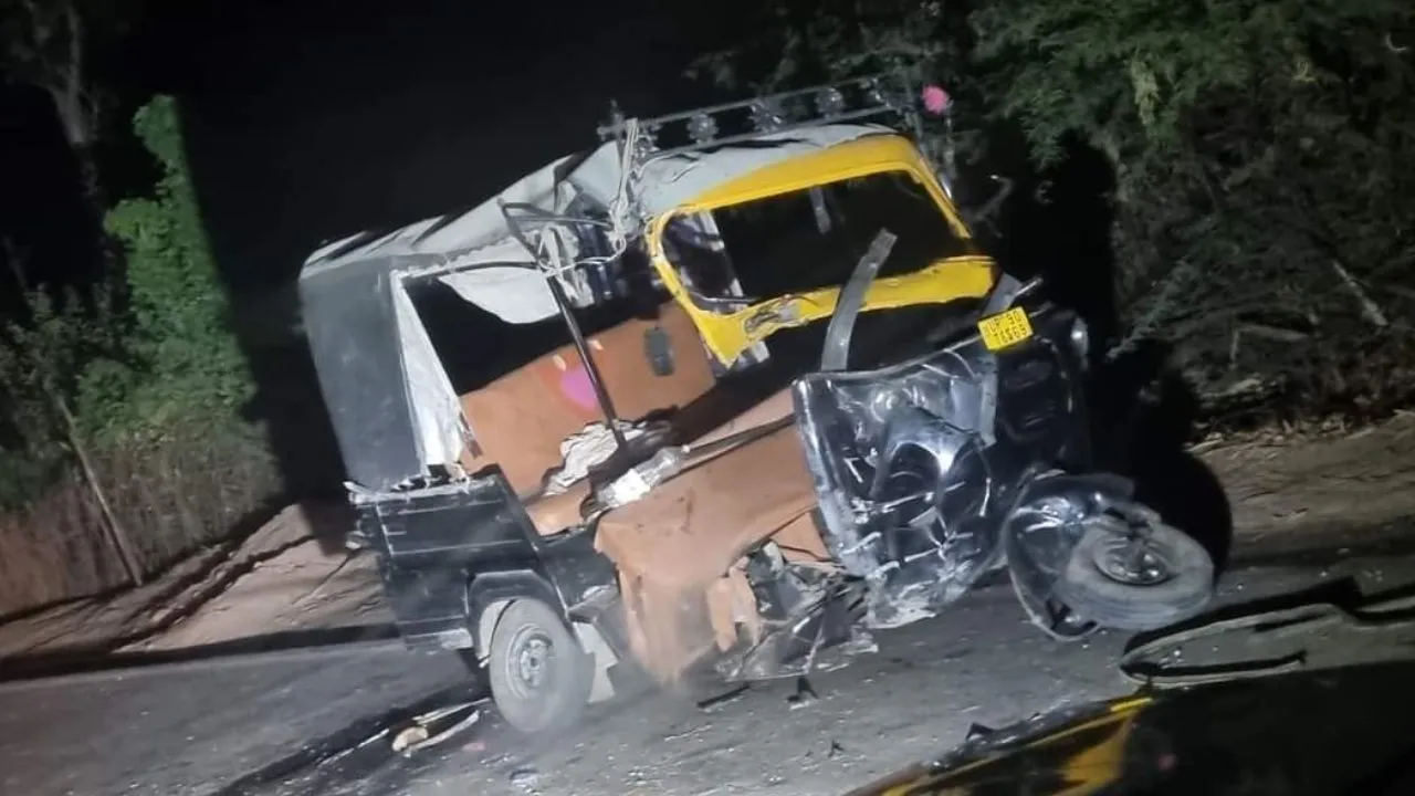 Banda: घायलों की हालत गंभीर, कानपुर से एम्स रेफर, ऑटो और डंफर की भिड़ंत में हुए थे घायल