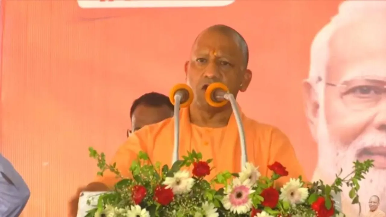 सिद्धार्थनगर में गरजे सीएम योगी, कहा- भारत ने कभी तलवार के बल पर शासन नहीं किया