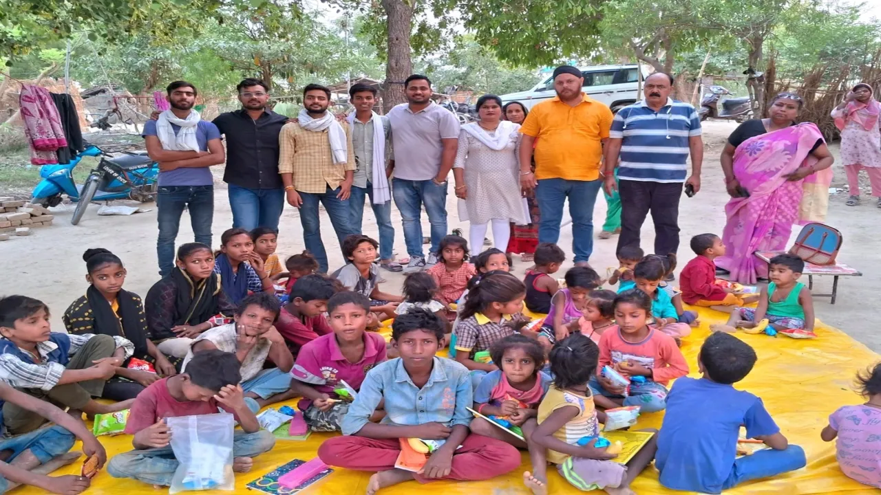 सुल्तानपुर : मलिन बस्ती में शुरू हुई सरिता की पाठशाला