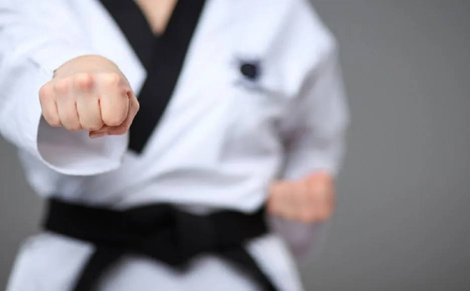 बदायूं: आत्मरक्षा में सशक्त बनेंगी जूनियर स्कूलों की बेटियां, रानी लक्ष्मीबाई आत्मरक्षा योजना के तहत दिया जाएगा 24 दिन का विशेष प्रशिक्षण 