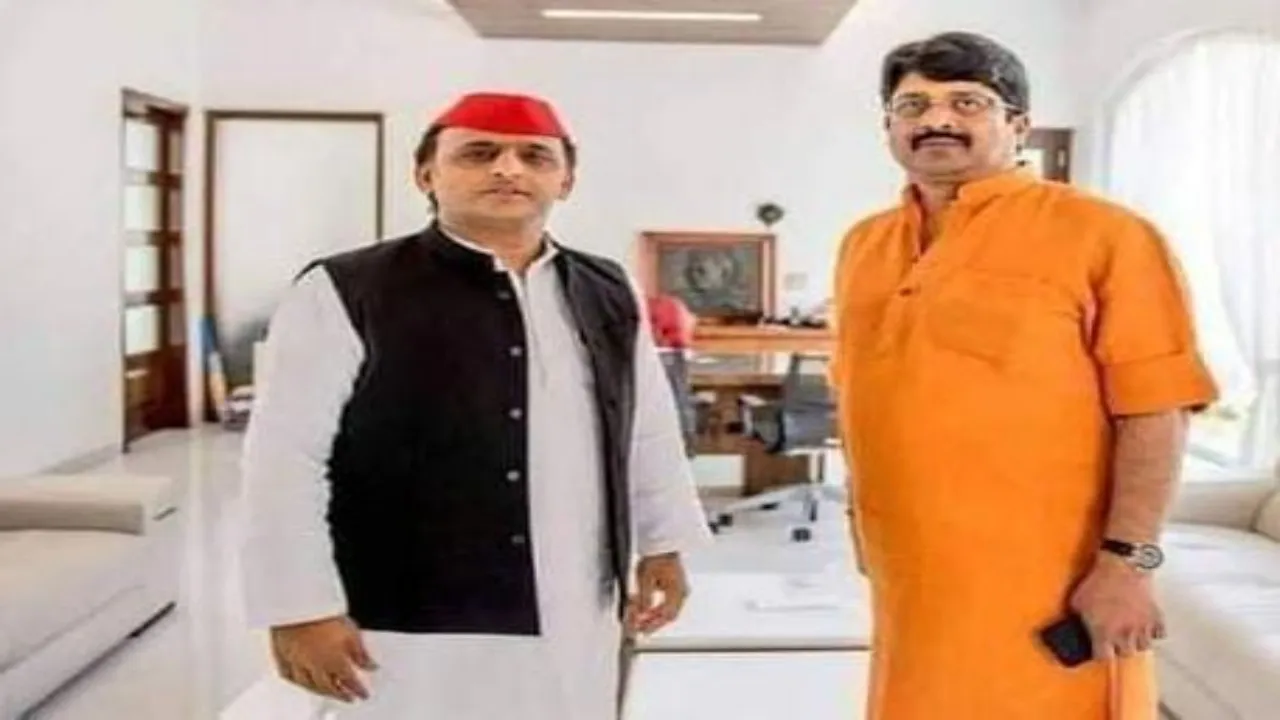 प्रतापगढ़ : अखिलेश यादव की जनसभा कल,राजा भैया समर्थकों ने झोंकी ताकत