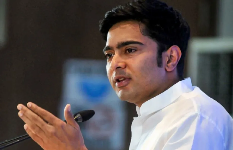 सांप्रदायिक आधार पर राजनीति करने वालों को चुनाव के बाद बंगाल से बाहर कर दिया जाएगा: अभिषेक बनर्जी