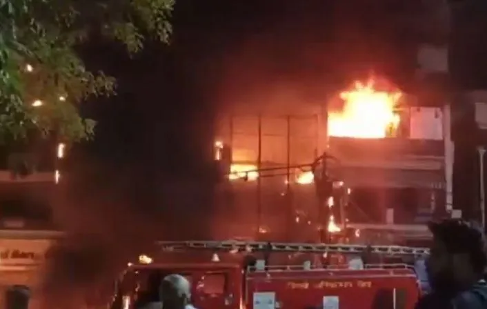 Delhi: बेबी केयर सेंटर में लगी भीषण आग, 7 मासूमों की मौत...5 अस्पताल में भर्ती