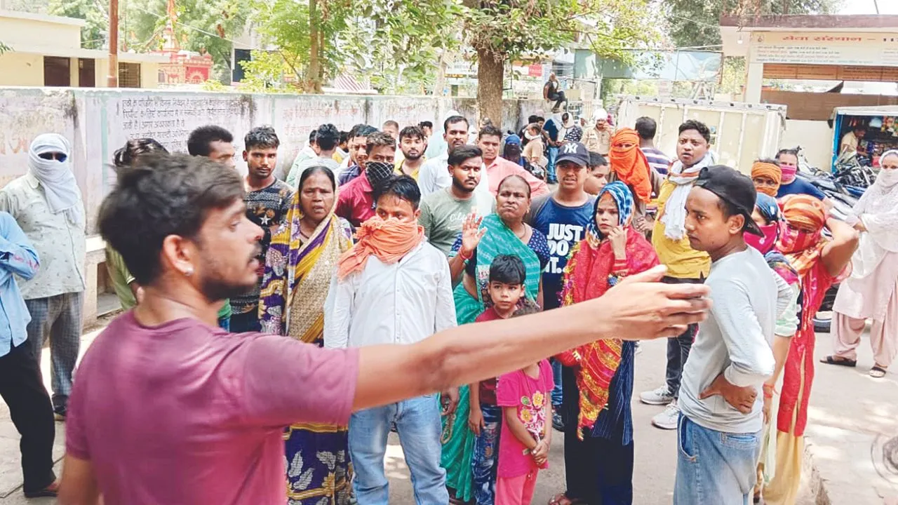 Kanpur: पत्नी ने पति के शव को देखकर पहचानने से किया इंकार, जमकर काटा हंगामा, लगाए गंभीर आरोप, पढ़ें पूरा मामला