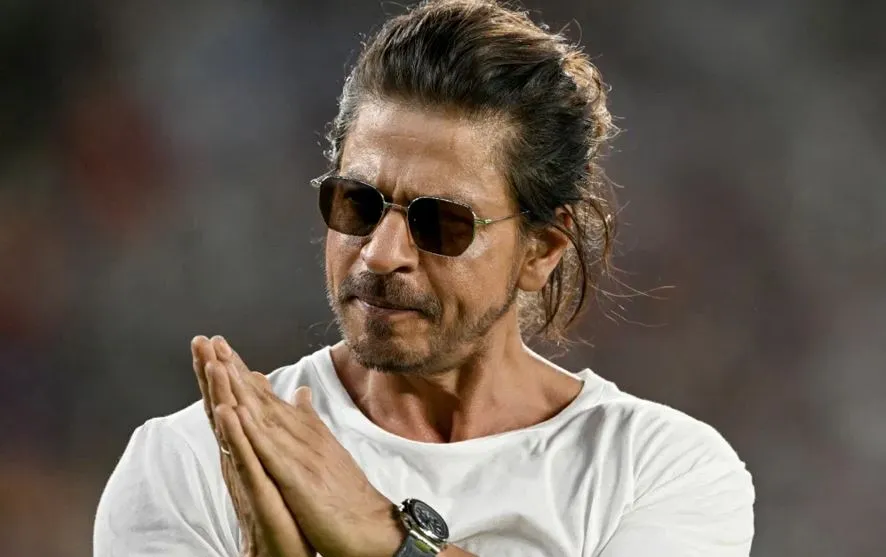 शाहरुख खान की बिगड़ी तबीयत, अहमदाबाद के केडी हॉस्पिटल में हुए भर्ती