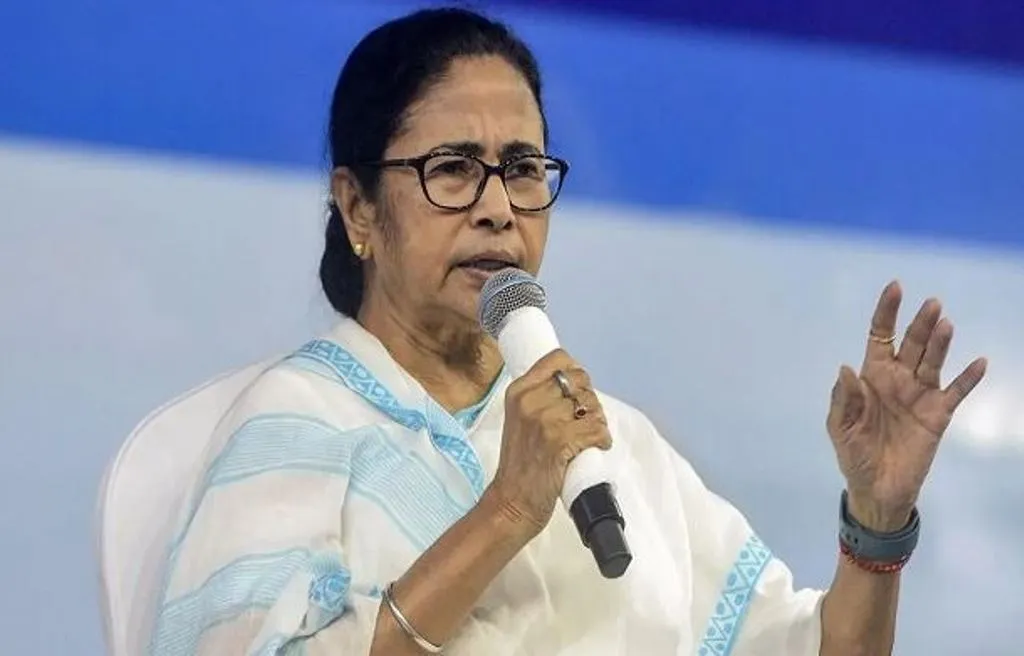 मतदान प्रतिशत बढ़ने पर सीएम ममता ने जताई चिंता, ईवीएम की प्रामाणिकता पर उठाए सवाल