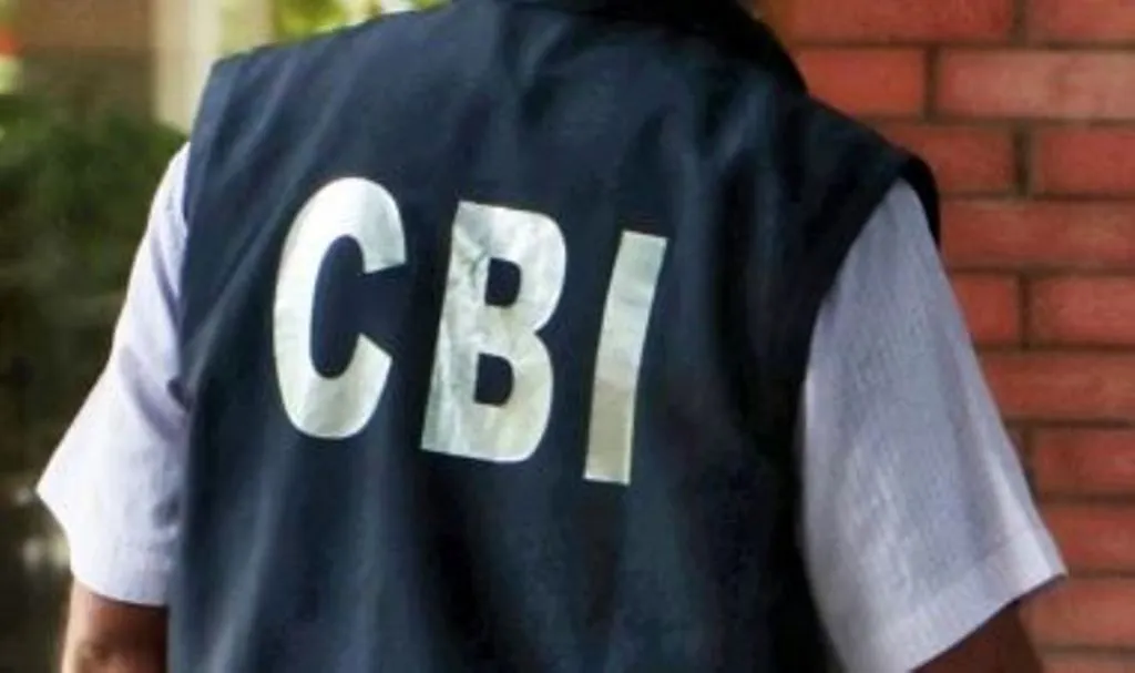  CBI का बड़ा एक्शन, आरएमएल हॉस्पिटल के दो डॉक्टर समेत नौ लोगों को किया गिरफ्तार, मरीजों से रिश्वत लेने का लगा है आरोप 