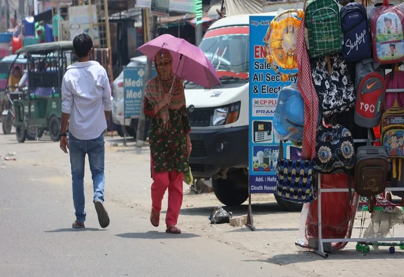 रामपुर : सुबह से चली लू, तापमान 45 डिग्री सेल्सियस तक पहुंचने का अनुमान 