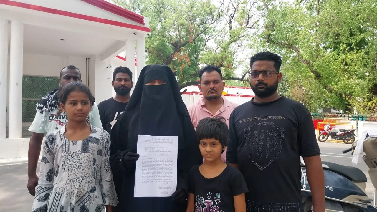 बहराइच: युवक की हत्या के मामले में पुलिस नहीं दर्ज कर रही केस, परिजनों ने डीएम से की शिकायात