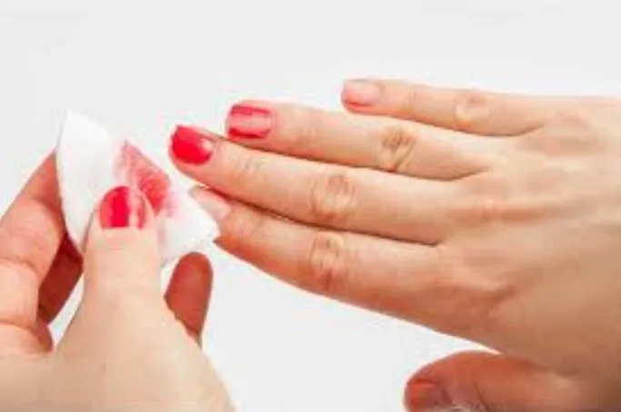 नेल पेंट रिमूवर हो गया है खत्म तो न हों परेशान, घरेलू नुस्खें आएंगे नेल पेंट छुड़ाने के काम