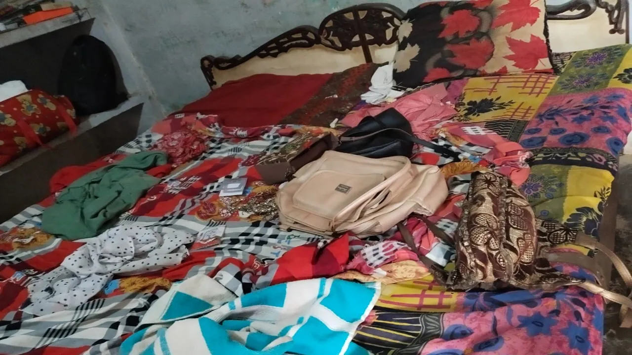 बहराइच: सेवानिवृत्त दरोगा के मकान में लाखों की चोरी