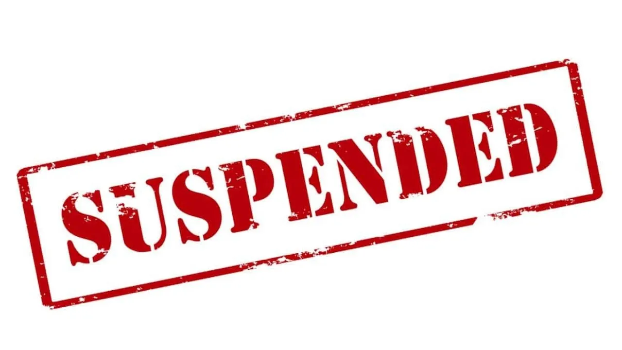 उपभोक्ताओं से अभद्रता करने पर लखनऊ में कैशियर निलंबित