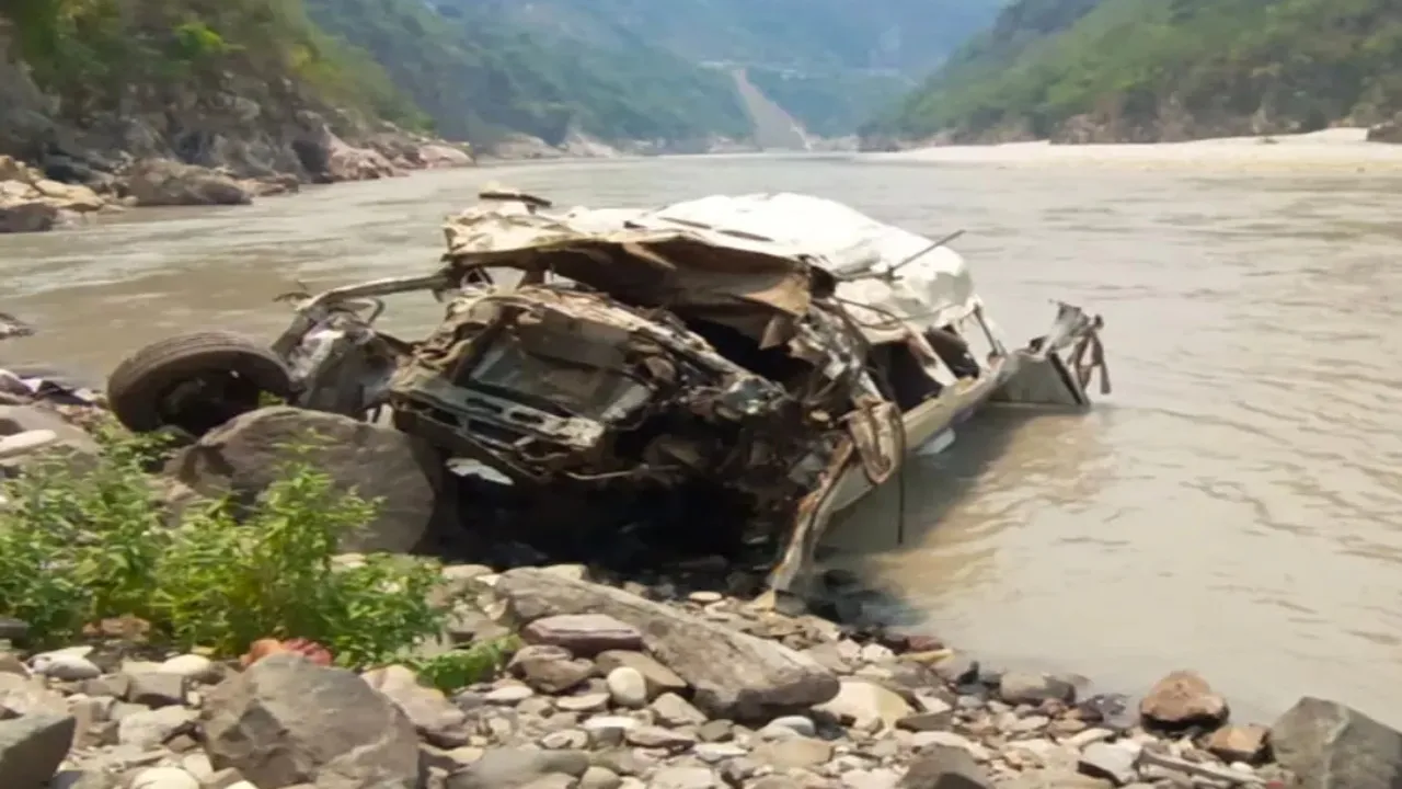 लखनऊ: सड़क हादसे पर वरिष्ठ अधिकारियों की टीम रुद्रप्रयाग रवाना