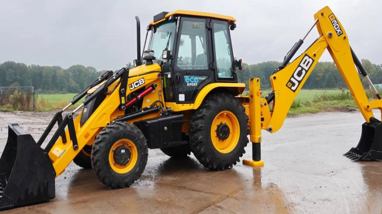 Olx पर बेचने के लिए डाली JCB, ठग लिए 14 लाख, जाने क्या है मामला...