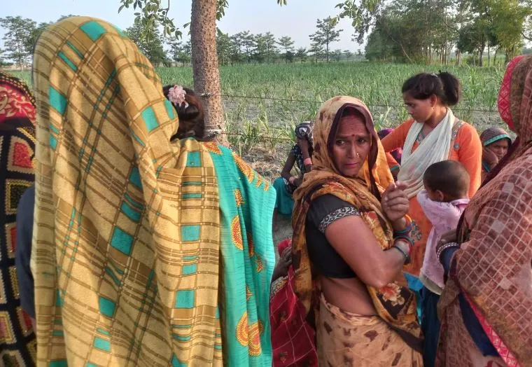 लखीमपुर खीरी: तरबूज तोड़ने गए दो किशोर शारदा नदी में डूबे, एक का शव बरामद, दूसरे का नहीं चला पता