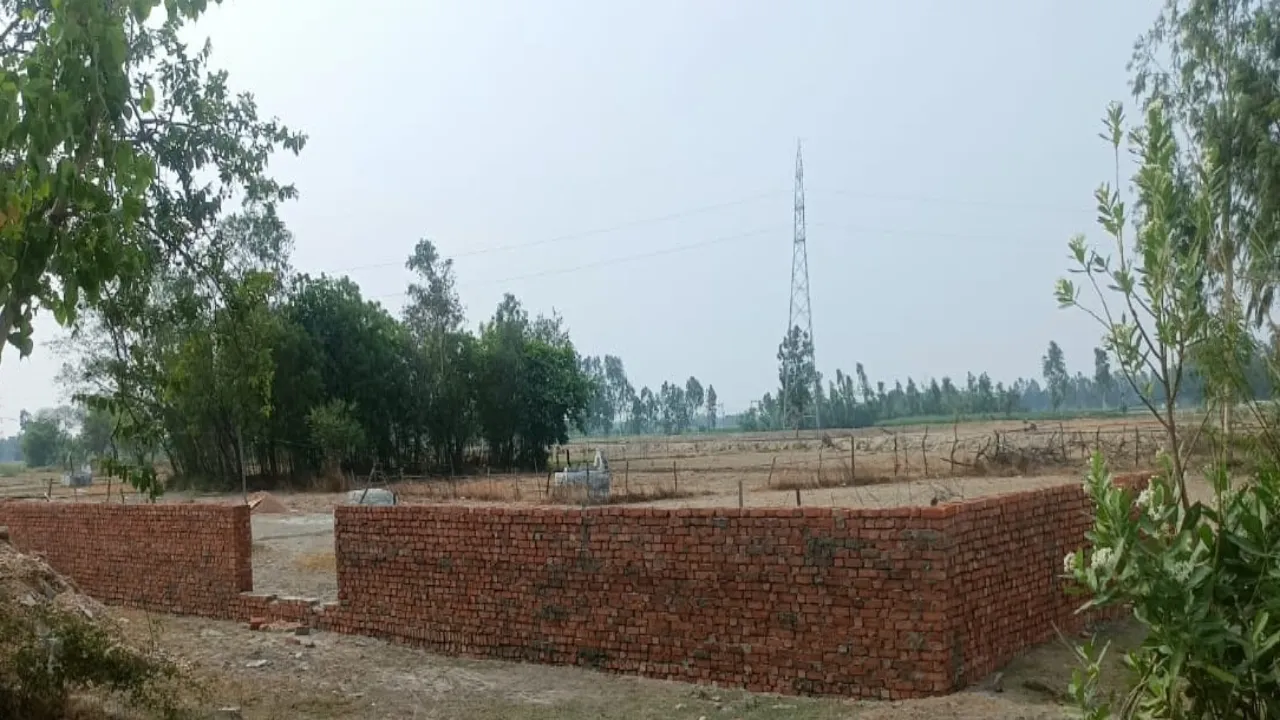 अयोध्या: आरक्षित भूमि कब्जा कर हुए अवैध निर्माण को हटाने का आदेश