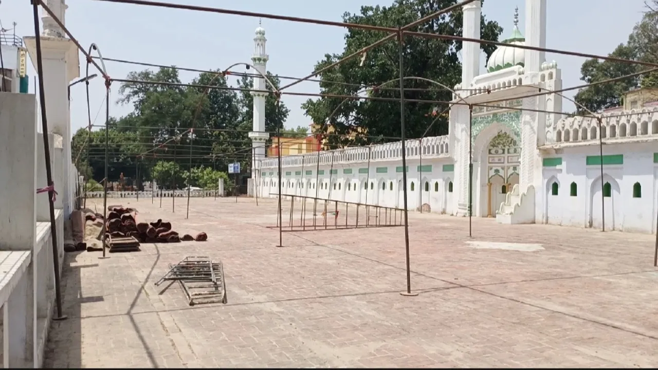 अयोध्या: ईद-उल-अजहा कड़ी सुरक्षा व्यवस्था के इंतजाम, डेढ़ सौ से अधिक मस्जिदों में अदा होगी नमाज, सोशल मीडिया पर निगाह 