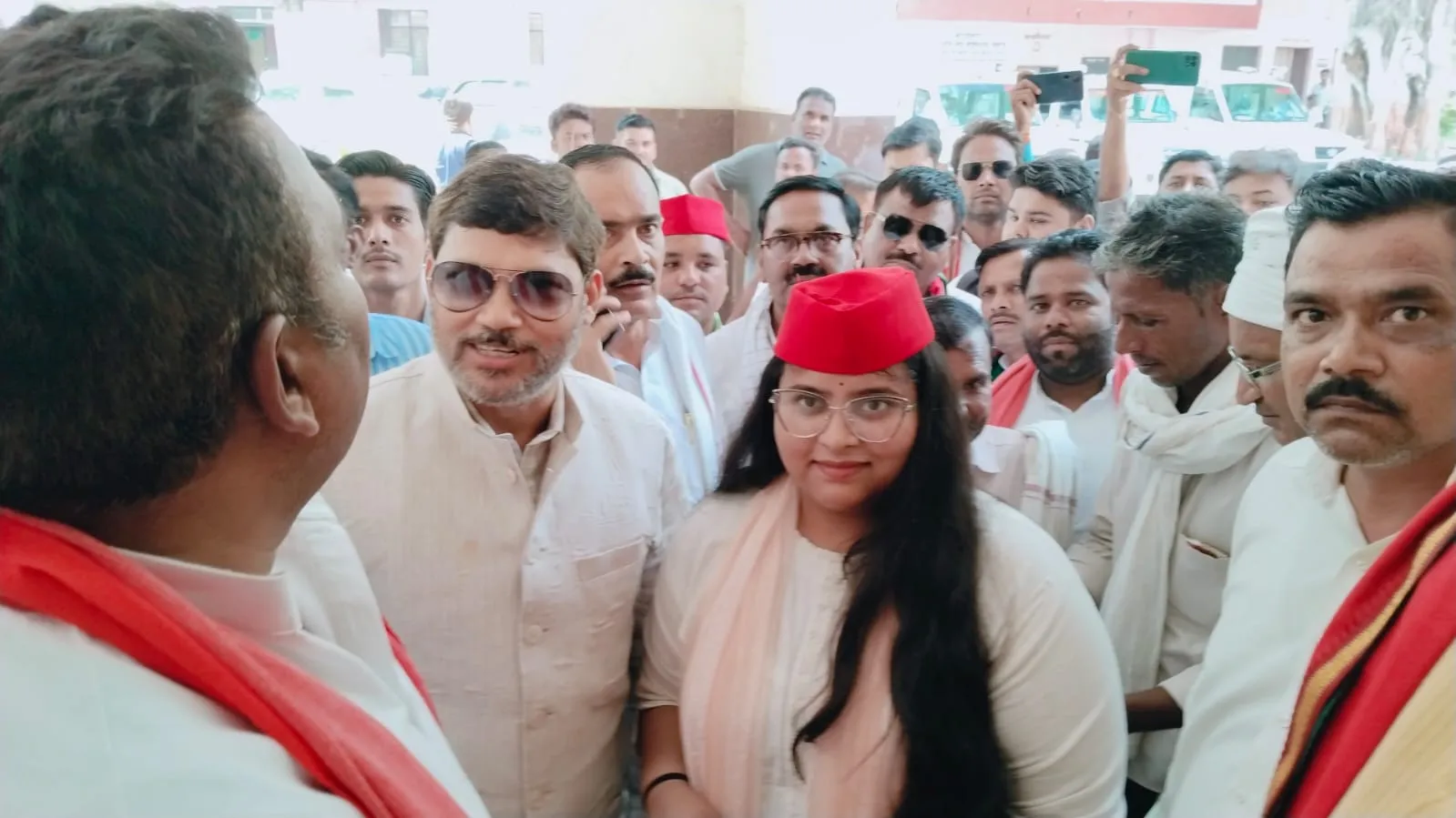 19fd44ea-062a-46d8-8141-7224601c6988