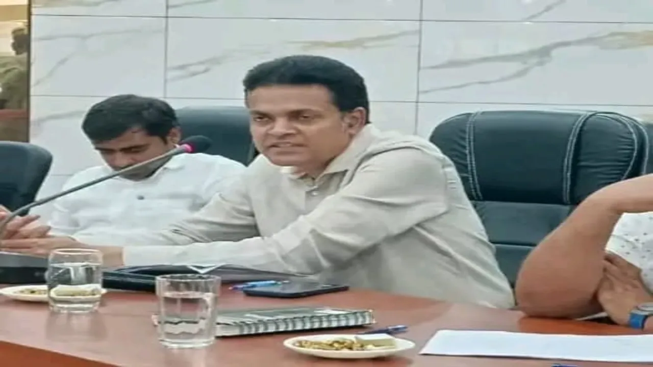 शशि भूषण लाल सुशील बनाए गए देवीपाटन मंडल के नए कमिश्नर