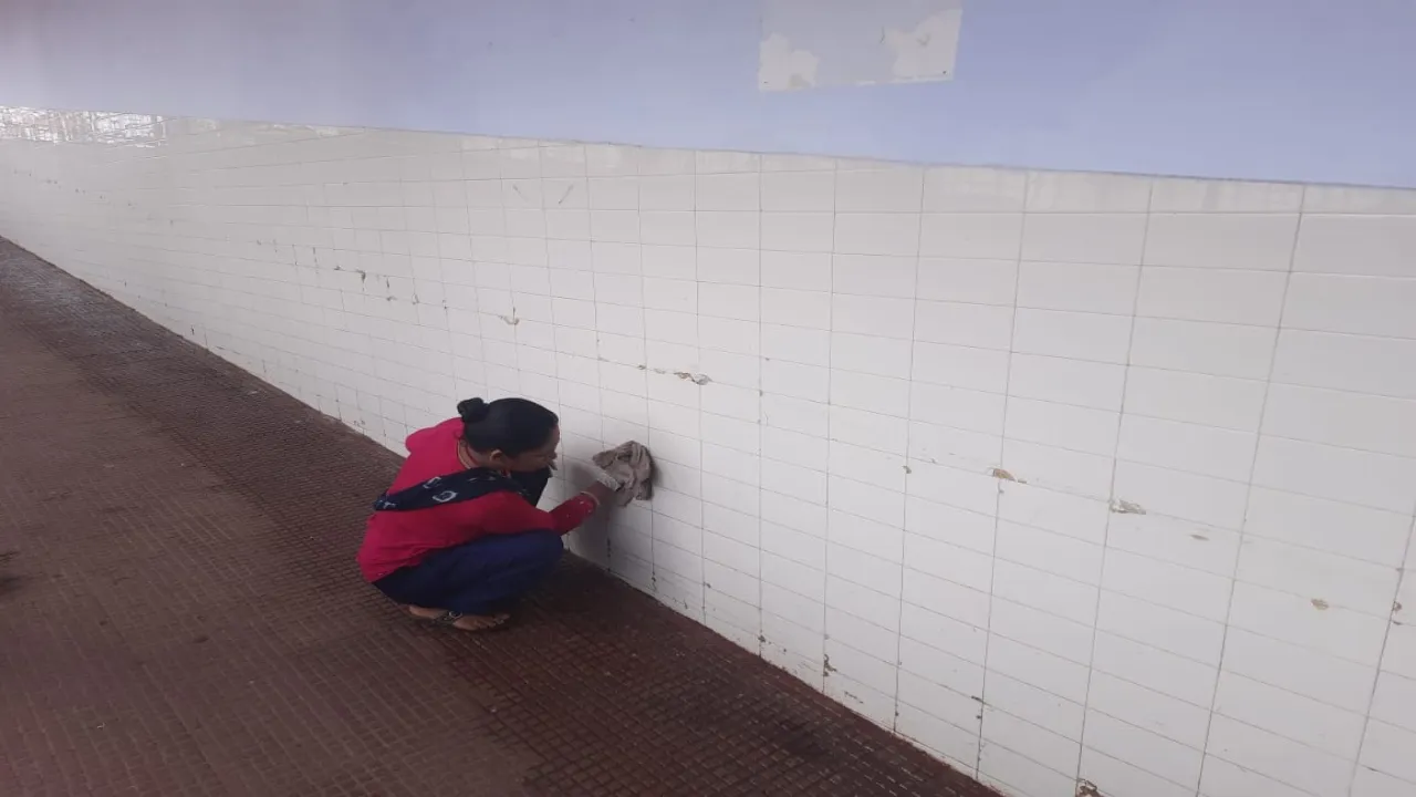 अयोध्या जिला अस्पताल में साफ-सफाई व्यवस्था दुरुस्त, हलकान दिखे स्वास्थ्य कर्मी