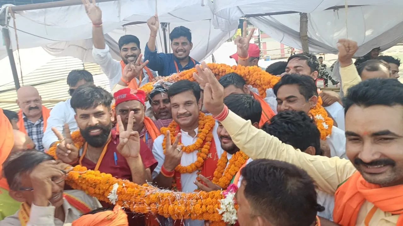 भाजपा के आनंद ने 63807 मतों से दर्ज की जीत, युवा प्रत्याशी ने गठबंधन प्रत्याशी को हराया