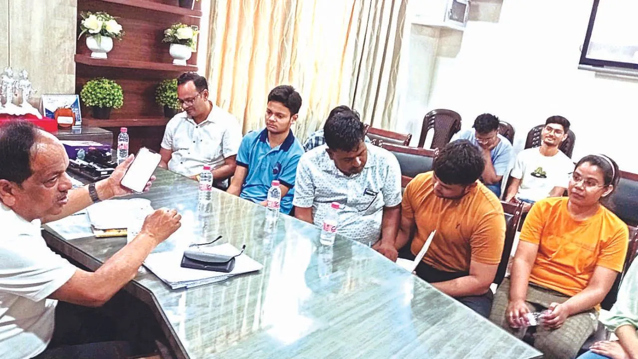 Kanpur News: नीट का रिजल्ट देख असमंजस में कई मेधावी, अनियमितता की आशंका जताकर कर रहे जांच की मांग