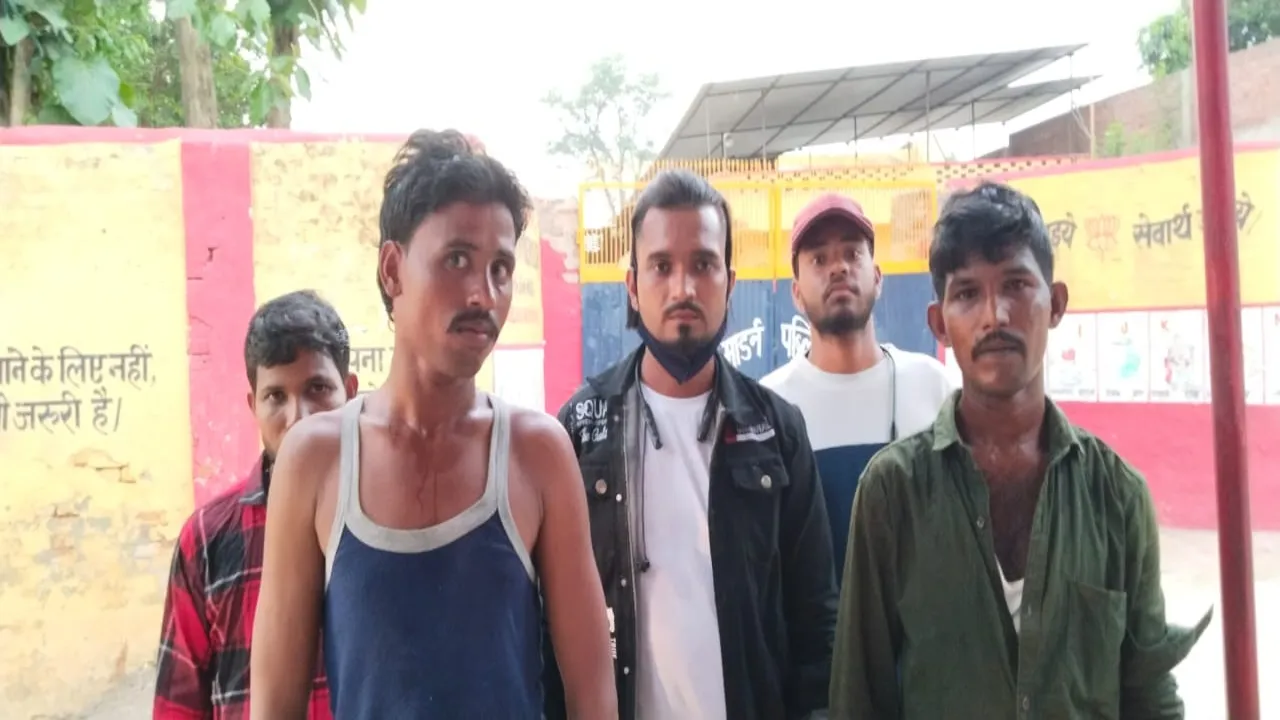 बहराइच: पहले पीने के लिए पानी दिया और फिर शुरू कर दी पिटाई-देखें Video