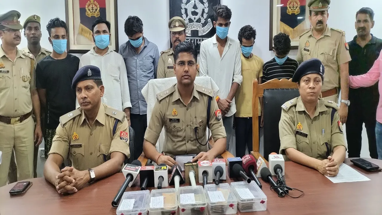 96 घंटे में कलेक्शन एजेंट से हुई लूट का बलरामपुर पुलिस ने किया खुलासा, 6 गिरफ्तार