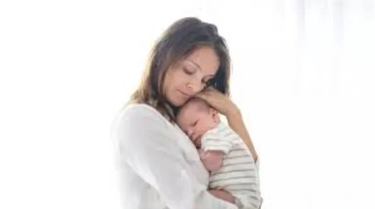 डिलीवरी के बाद महिला को होती है अधिक देखभाल की जरूरत, जानिए किस तरह रखें उनका ख्याल