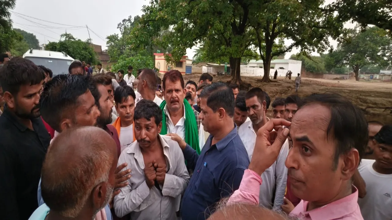 सुलतानपुर: आकाशीय बिजली की चपेट में आए दो की मौत, 2 झुलसे