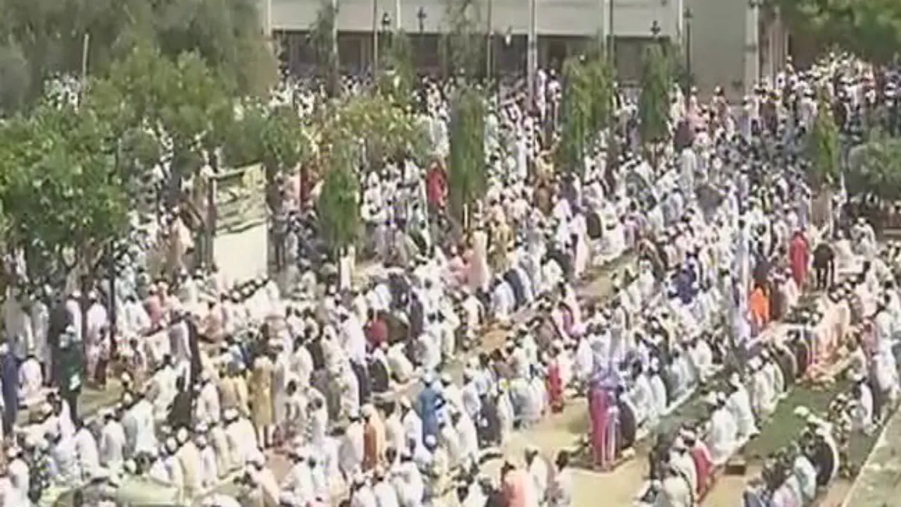 बकरीद को लेकर ईदगाह में नमाज की तैयारी पूरी, लखनऊ में लागू रहेगा ट्रैफिक डाइवर्जन  