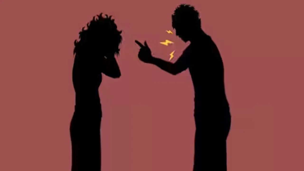 लखनऊ: महिला और छात्रा से छेड़छाड़, तेजाब फेंकने की धमकी