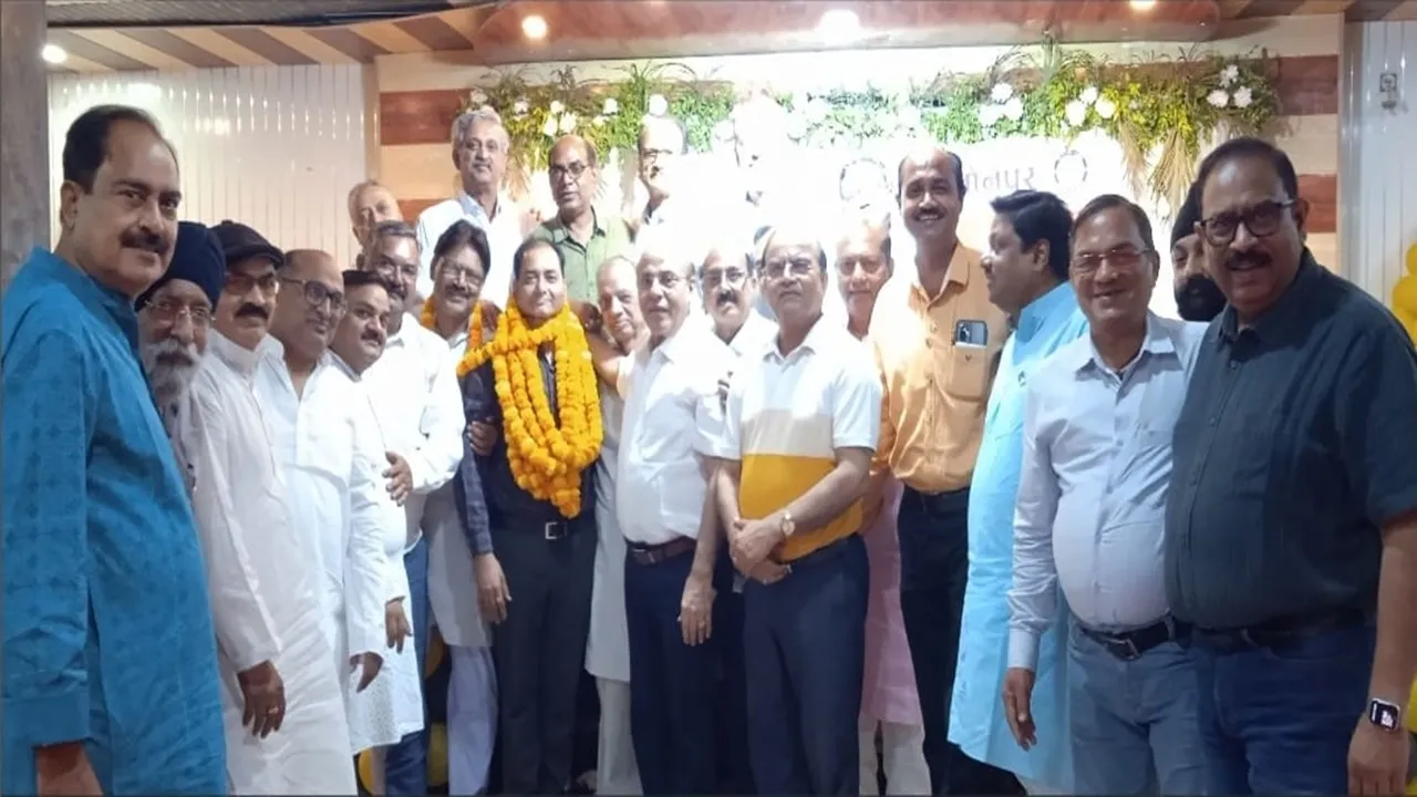 संजय केडिया बने लायन्स क्लब जौनपुर मेन के नए अध्यक्ष