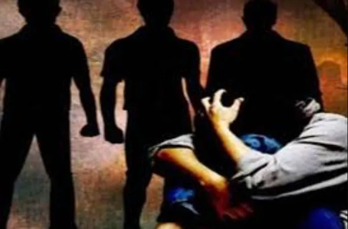 युवती से सामूहिक दुष्कर्म के आरोप में तीन युवक गिरफ्तार