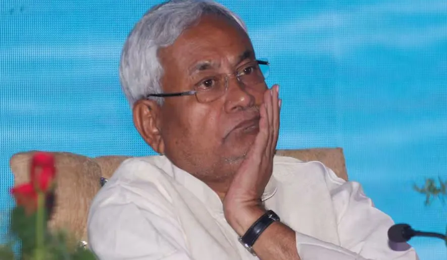 नीतीश कुमार की अचानक बिगड़ी तबीयत, अस्पताल में भर्ती