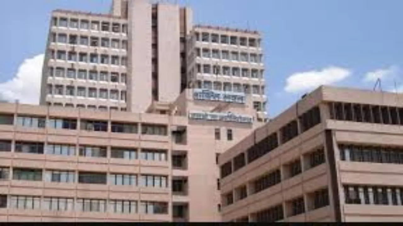 लखनऊ: ओबरा की तीन इकाइयां ठप, बिजली संकट गहराया