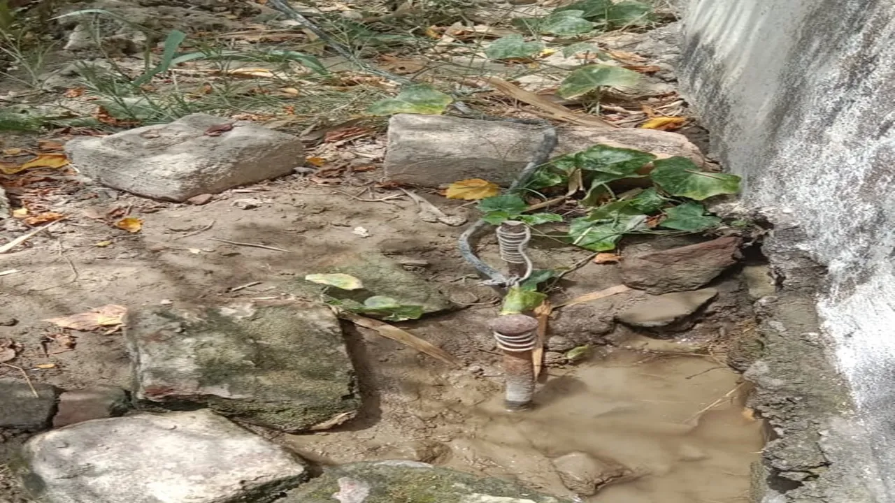 अयोध्या: राम नगरी का अनोखा गांव, जहां दस साल से बिना अर्थिंग के चल रही विद्युत आपूर्ति 