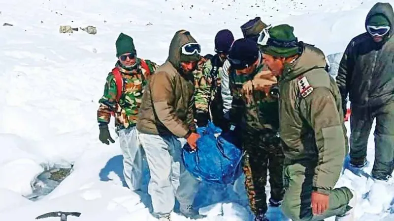 देहरादून: सहस्त्रताल में फंसे कर्नाटक और महाराष्ट्र के चार और ट्रैकरों की मौत 