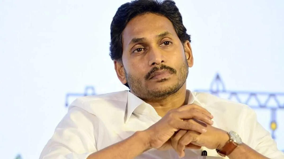 जगन मोहन रेड्डी के अवैध निर्माण पर चला बुलडोजर, नई सरकार बनते ही एक्शन में CM नायडू 