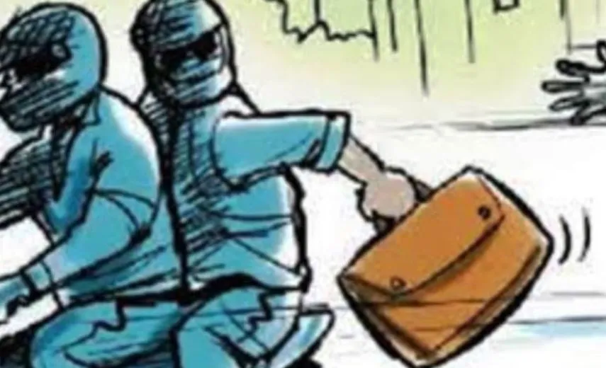 बरेली: भाजपा नेत्री को बाइक सवार बदमाशों ने लूटा, बैग छीनकर फरार