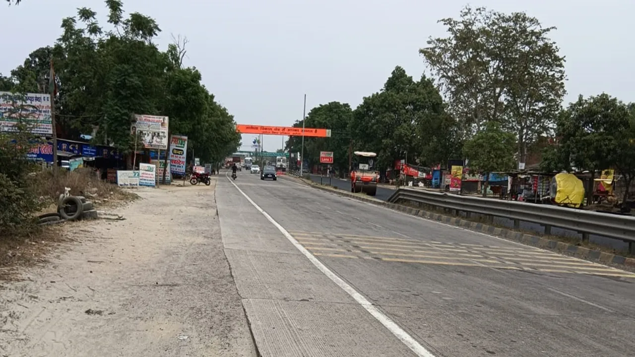  अयोध्या: हाइवे पर भी हीट वेव का कहर दोपहर में सन्नाटे के हालात, लोगों की प्यास बुझाने के लिए नहीं हैं कोई इंतजाम भी
