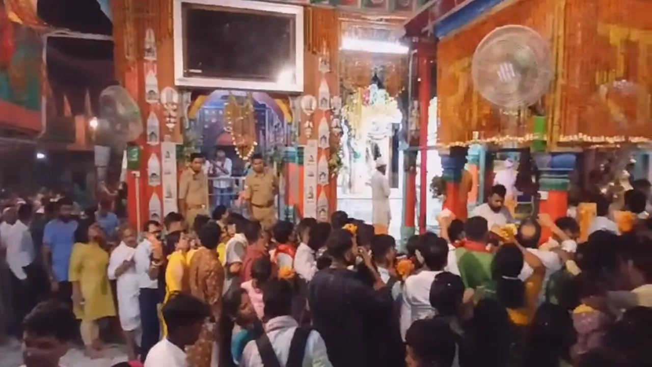 अयोध्या: जेष्ठ के अंतिम बड़े मंगल पर हनुमानगढ़ी में उमड़ा भक्तों का सैलाब, देखें वीडियो 
