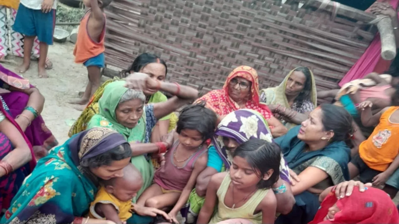 गोंडा: तालाब में पलटी ट्रैक्टर ट्राली, चालक की मौत, बाल-बाल बचे दो मजदूर  