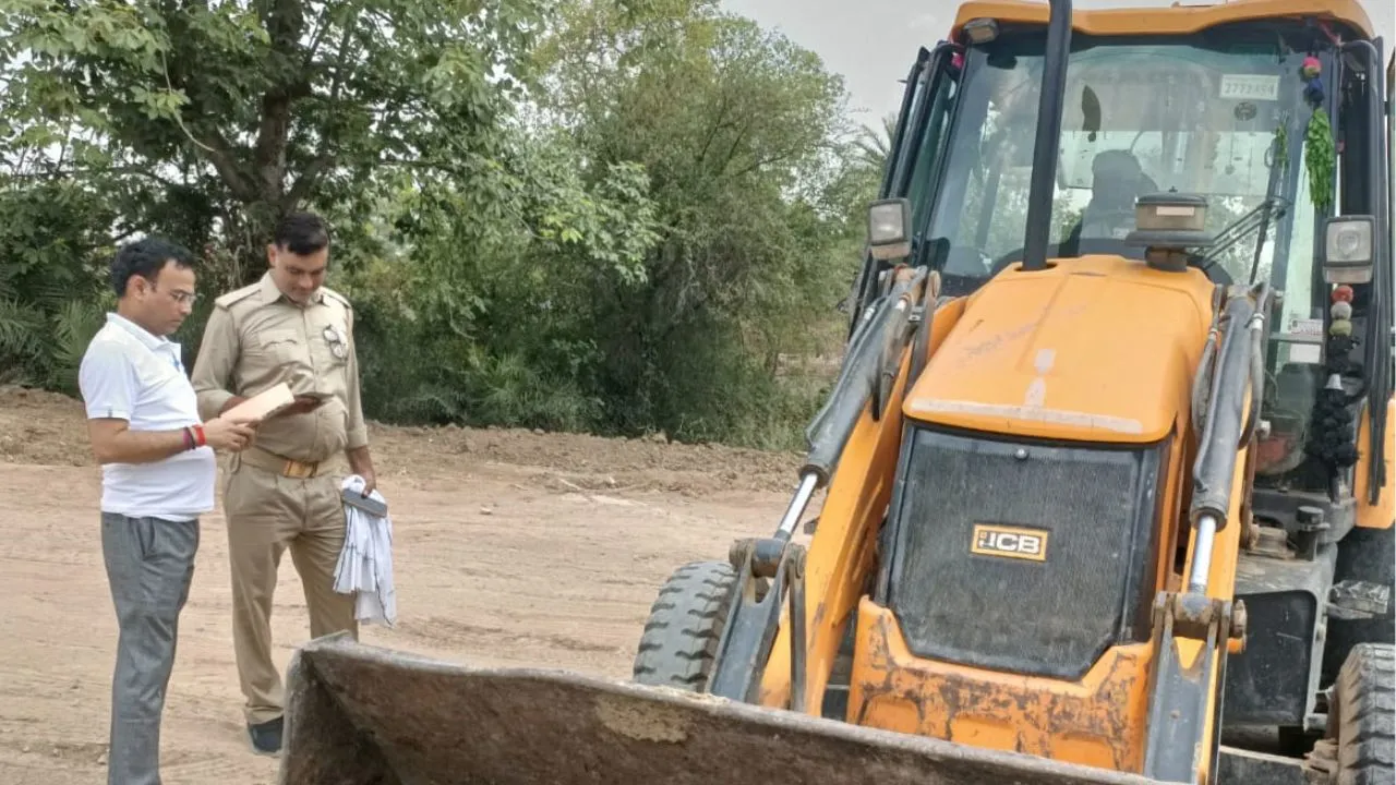 Banda News: ओवरलोड 60 वाहनों से वसूला 70 लाख से अधिक का सम्मन शुल्क